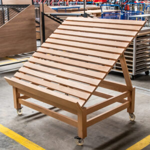 Stojak na warzywa Mega-M T S-120 cm G-97 cm H max - 110 cm drewniany N