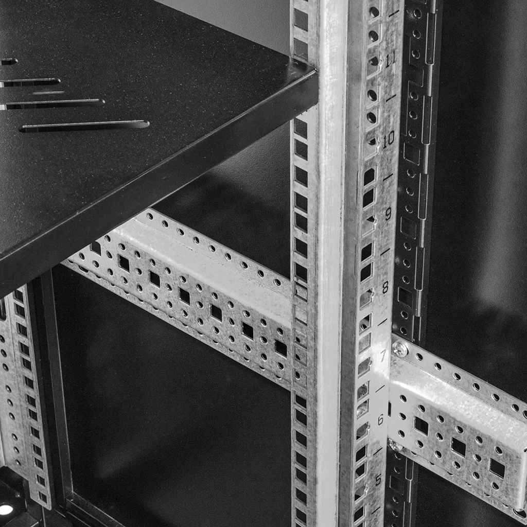 Szafa Rack NETBERG 19" 28U 600x800 stojąca drzwi perforowane czarny N - obrazek 6